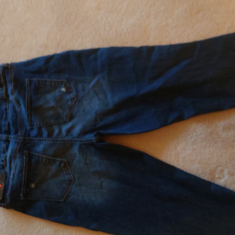 Distressed jeans - Picture 6 of 6